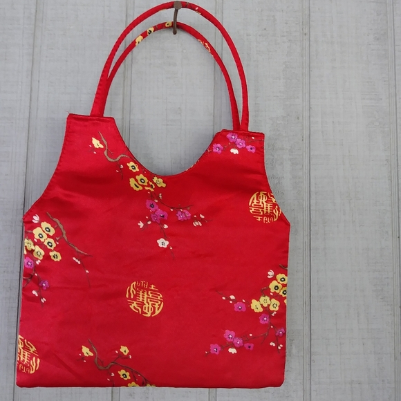 Chinese Handbag - Picture 3 of 3